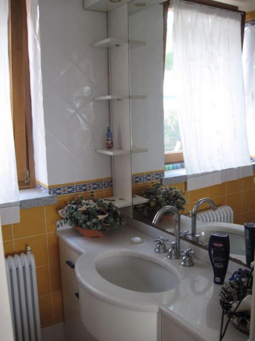 Villa Mit Whirlpool Und Phantastischer Aussicht Capoliveri  Exteriör bild